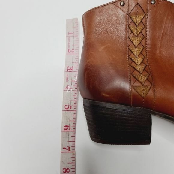 Clarks Maypearl Fawn Leather Light Brown Ankle Western Boot - Picture 16 of 16